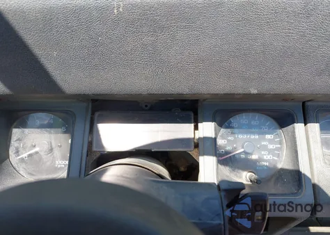 1993 Jeep Wrangler / Yj S z USA, uszkodzony, nr VIN 1J4FY19P0PP210067